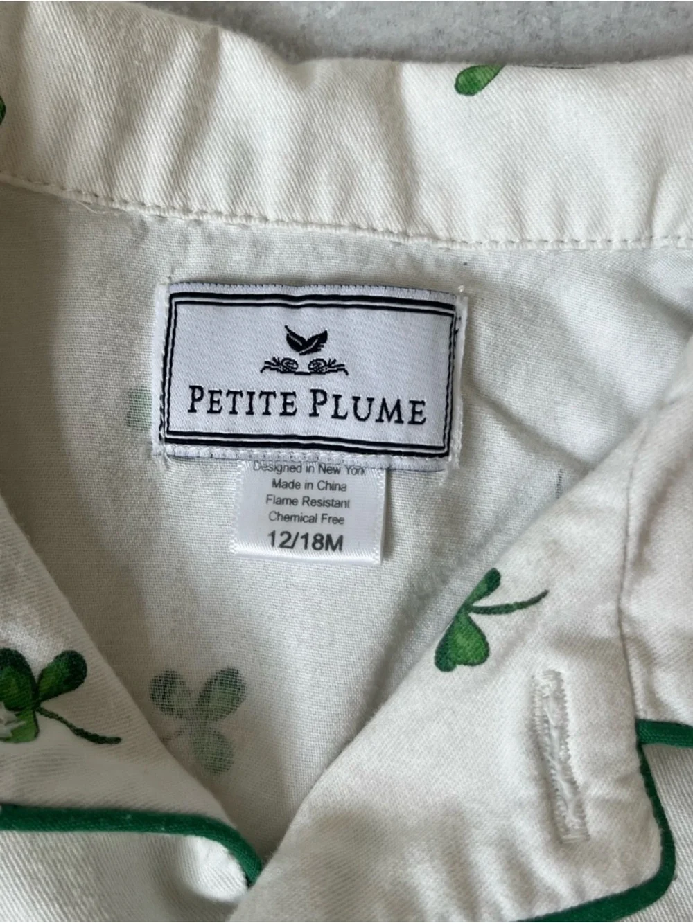 Kids Petite Plume Pajama Set 12/18m White Green Clovers Button Front